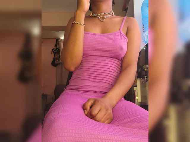 Petite-mpenzi webcam