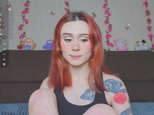 Small-Baby-Dia's BongaCams show and profile