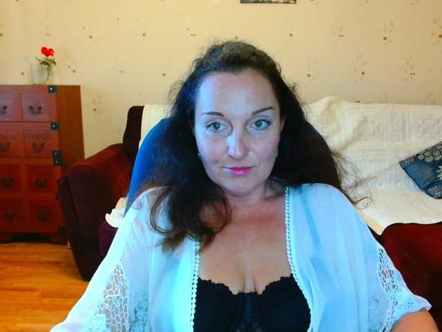 Alice3694 live cam on BongaCams