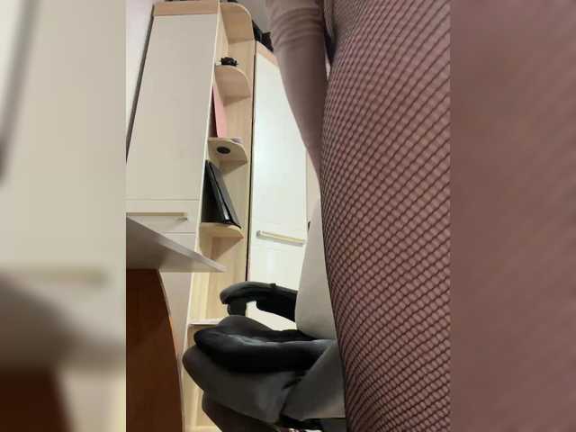 Sweet-Sweet live cam on BongaCams