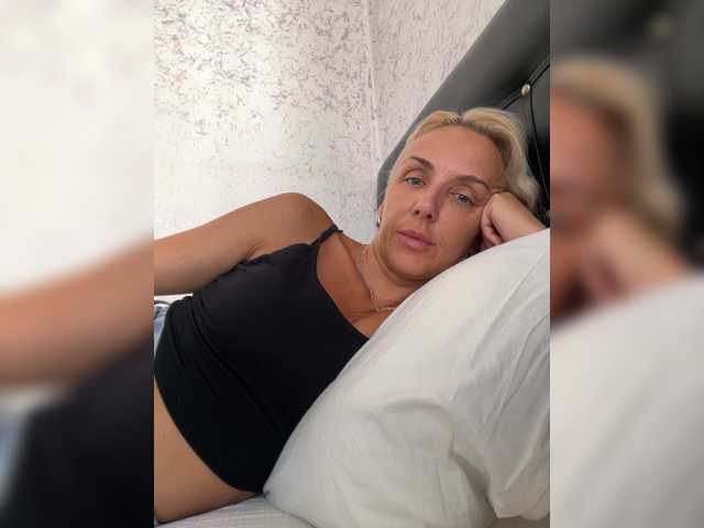Alenaa live webcam show