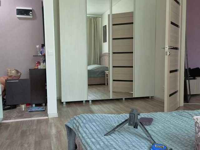 Alenaa live cam on BongaCams