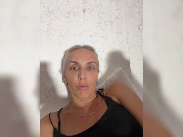 Alenaa live webcam show
