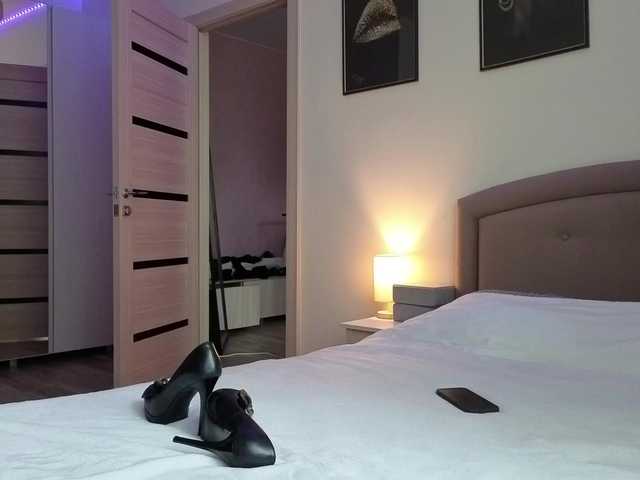 alenaa cam belle