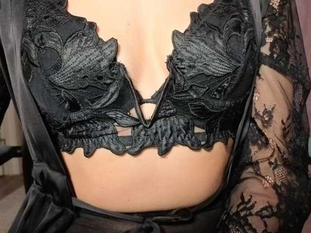 Alenaa live cam on BongaCams