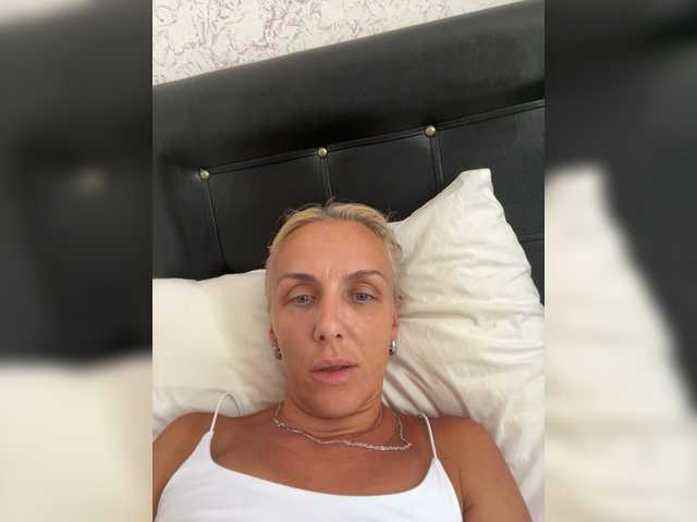 Alenaa live webcam show