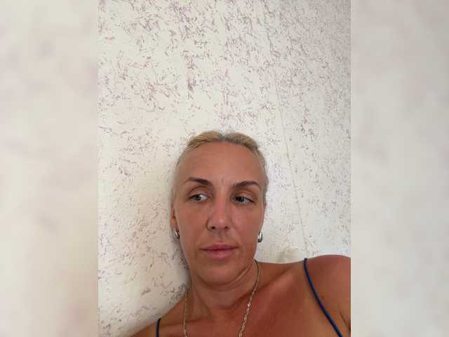 Alenaa live webcam show