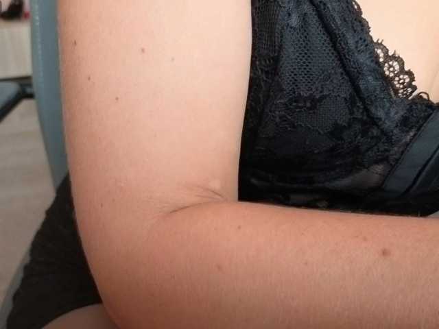 Alenaa live cam