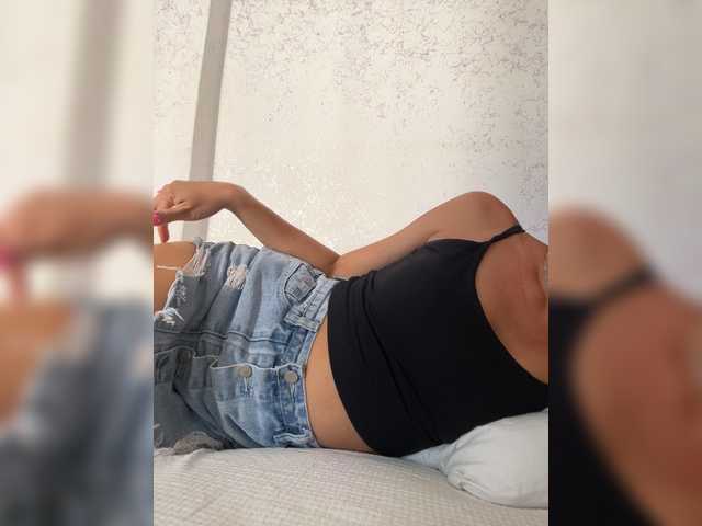 Alenaa live webcam show