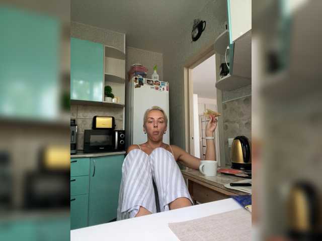 FemdomLadyMaria live webcam show
