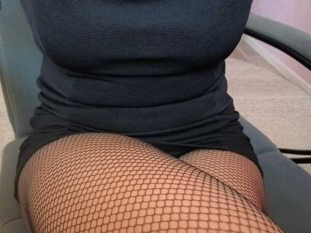 FemdomLadyMaria live cam preview