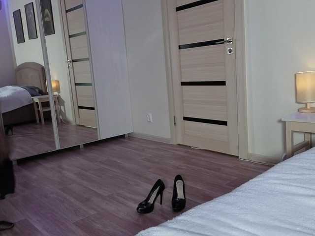 Alenaa's BongaCams show and profile