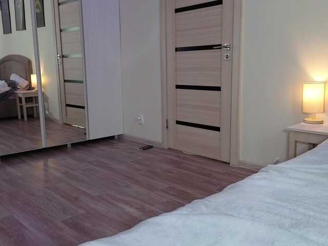 Alenaa's BongaCams show and profile