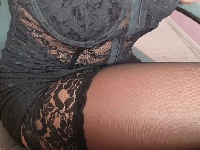 LadyMariaNylons