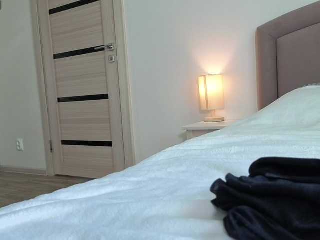 Alenaa live cam on BongaCams