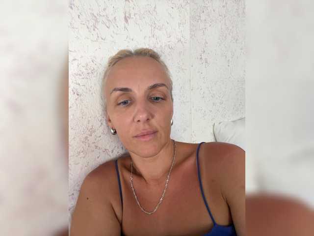 Alenaa live webcam show