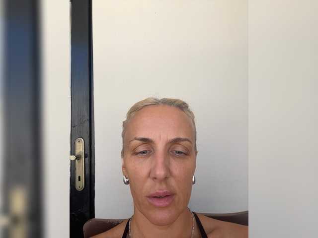 Alenaa live webcam show