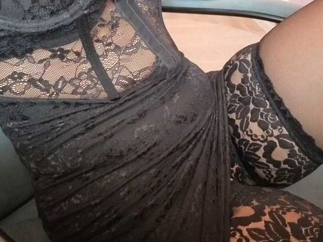 Alenaa live cam on BongaCams