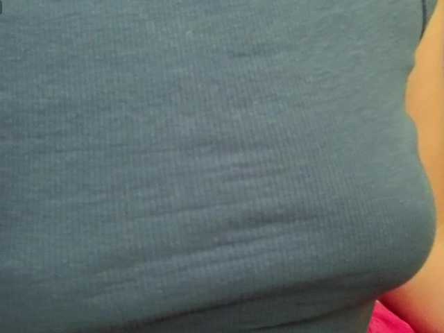 Alenaa live cam on BongaCams