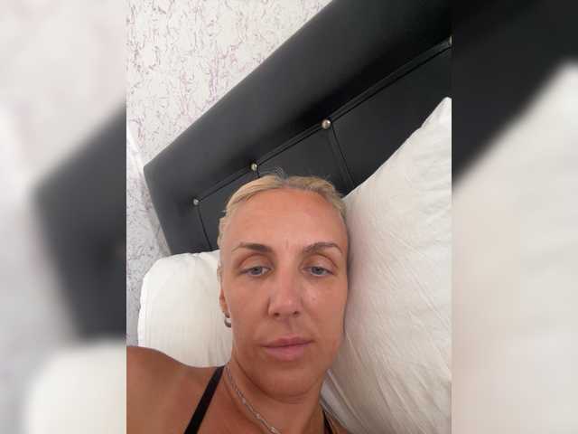 Alenaa live webcam show