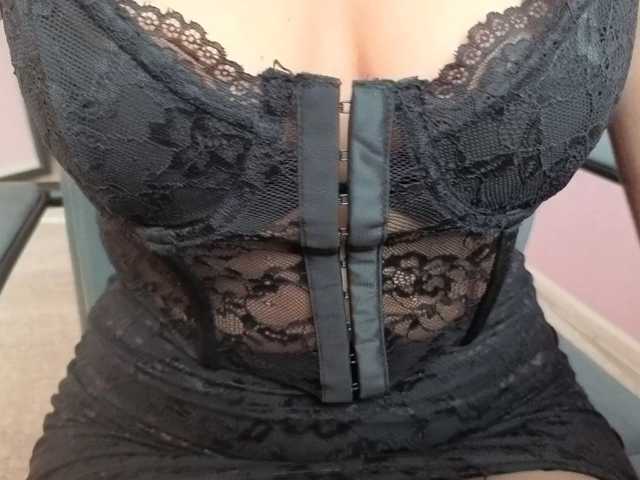 Alenaa live cam on BongaCams
