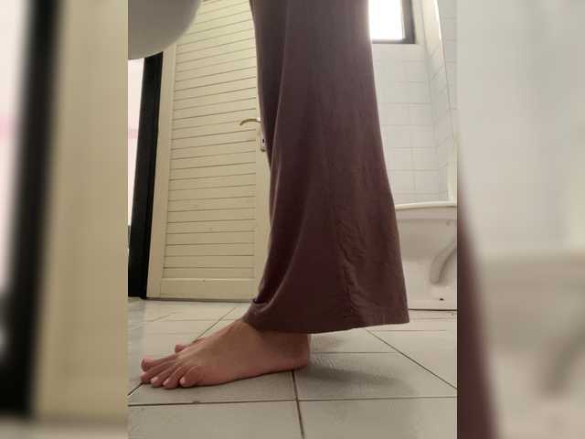 Alenaa live webcam show
