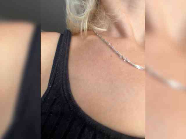 FemdomLadyMaria webcam