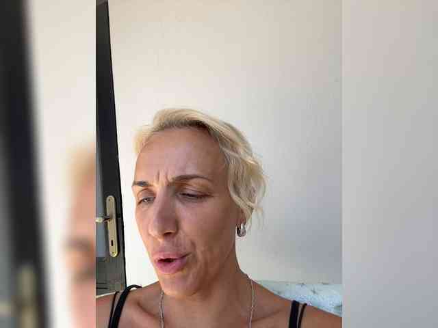 FemdomLadyMaria webcam