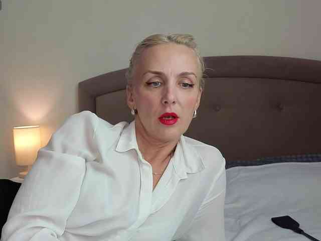 FemdomLadyMaria webcam