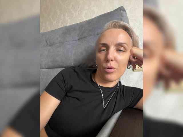 FemdomLadyMaria webcam