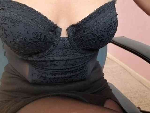 FemdomLadyMaria webcam