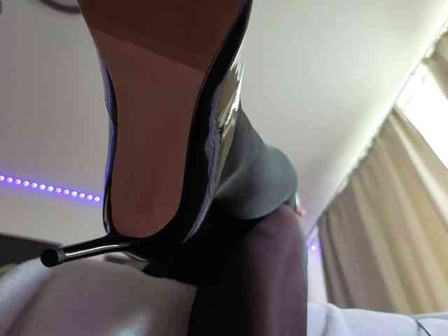 FemdomLadyMaria webcam