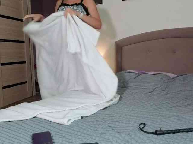 FemdomLadyMaria webcam