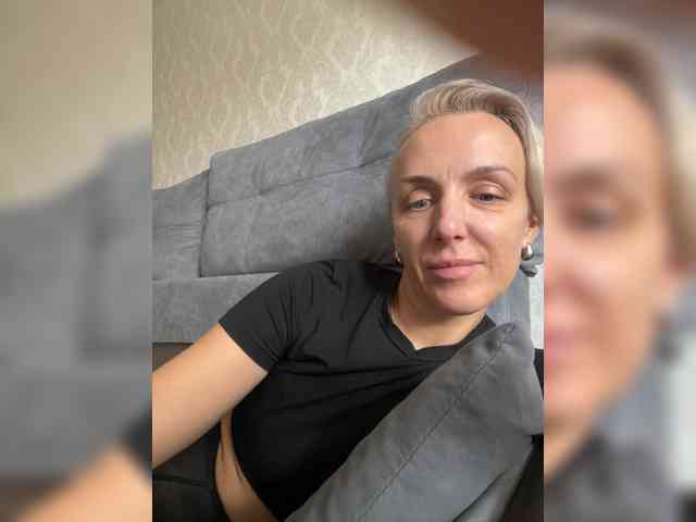 FemdomLadyMaria webcam
