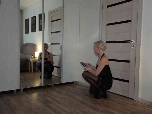 FemdomLadyMaria webcam