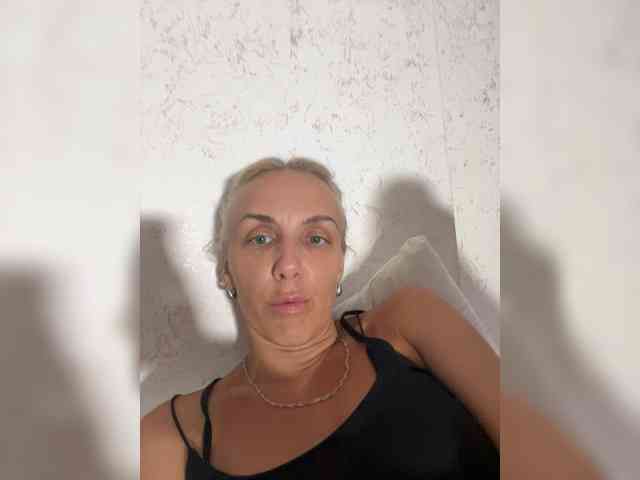 FemdomLadyMaria webcam
