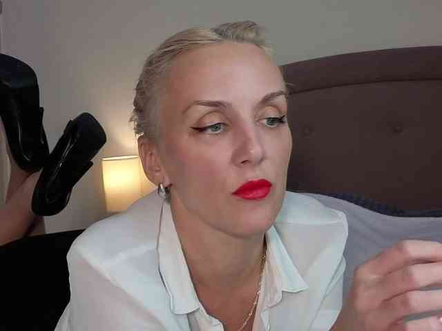 FemdomLadyMaria webcam