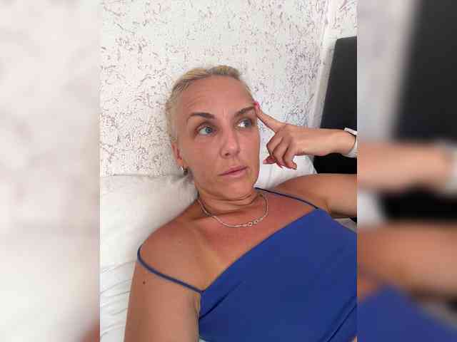 FemdomLadyMaria webcam