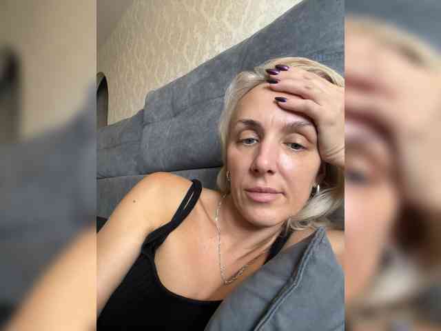 FemdomLadyMaria webcam
