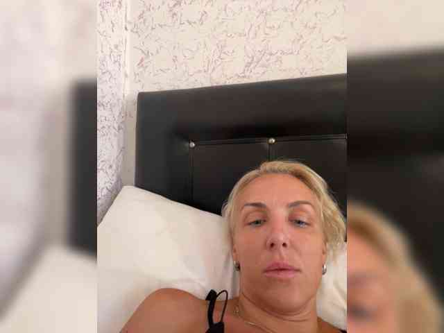 FemdomLadyMaria webcam