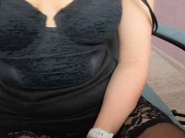 LadyMariaNylons webcam