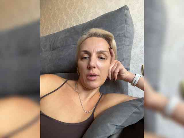 FemdomLadyMaria webcam