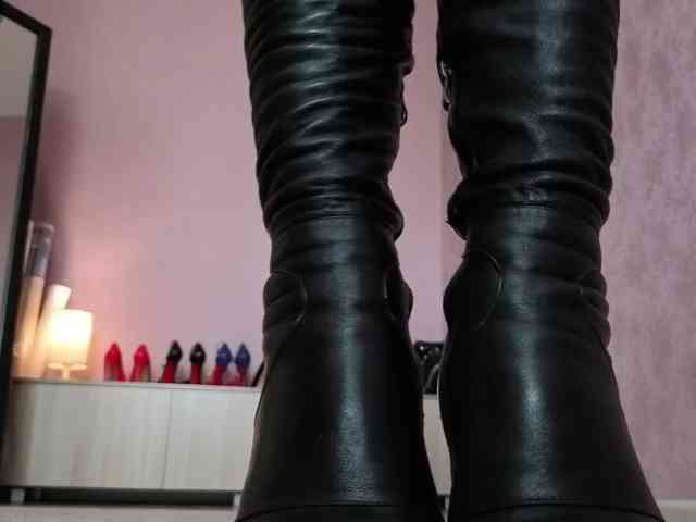 FemdomLadyMaria webcam