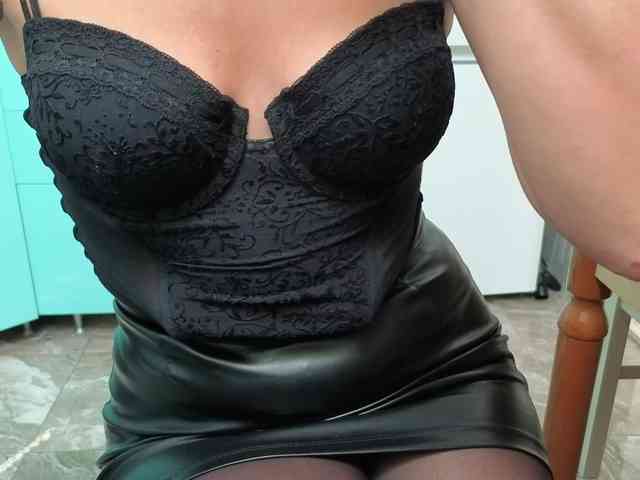 FemdomLadyMaria webcam