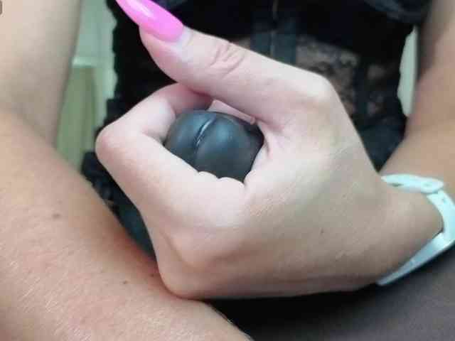FemdomLadyMaria webcam