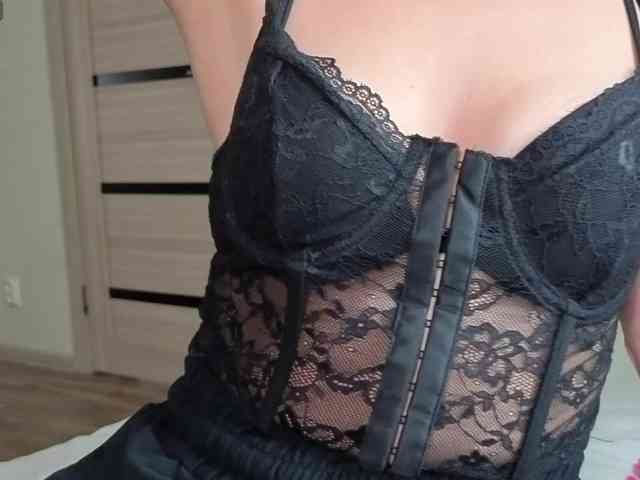FemdomLadyMaria webcam