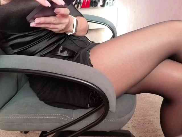 FemdomLadyMaria webcam
