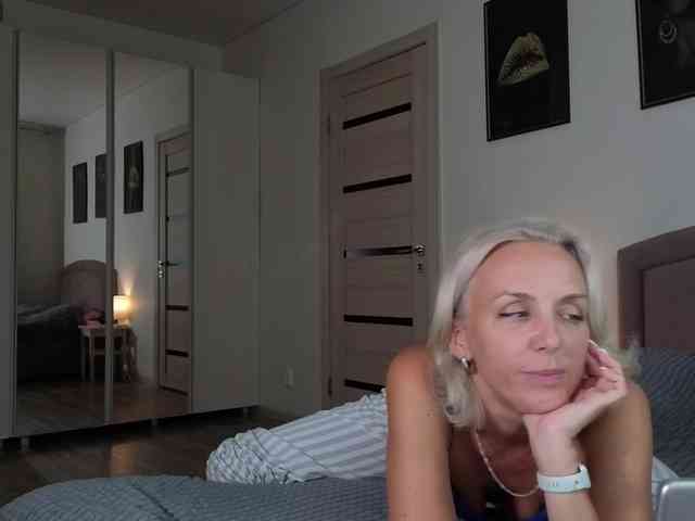 FemdomLadyMaria webcam
