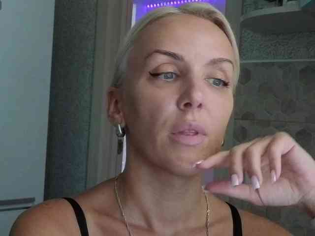 FemdomLadyMaria webcam