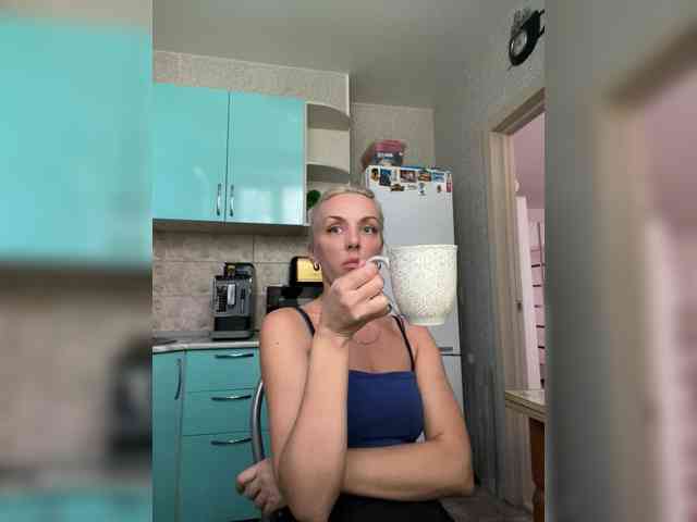 FemdomLadyMaria webcam